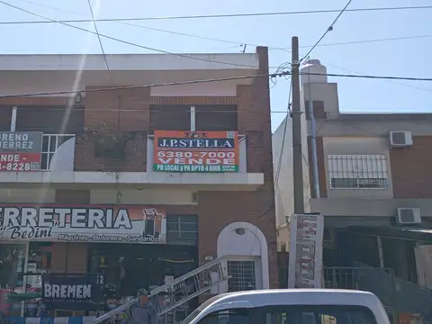 Local Comercial y Dpto 4 Amb. 300 m² Edificados - En Block - Tablada