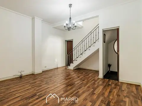 Depto Tipo Casa 4 ambientes con 3 baños