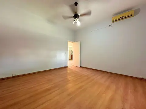 Casa de 4 ambientes con parque + PH de 2 ambientes