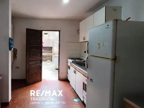 Casa 4 ambientes con 1 baño