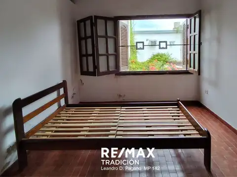 Venta casa con patio en Resistencia