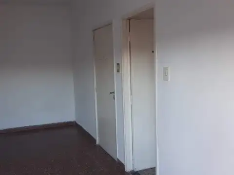 Depto Tipo Casa en Alquiler de 1 dormitorio