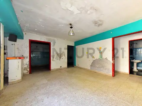 Casa 6 ambientes con 3 baños