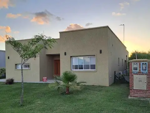 Casa en Venta en San Ramon Pilar del Este