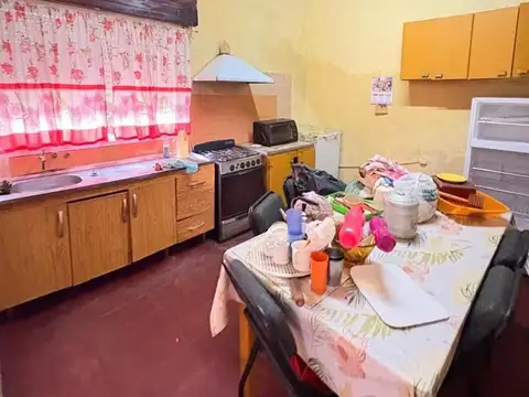 Casa 4 ambientes con 1 baño