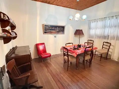 CASA CENTRICA - Hipólito Yrigoyen