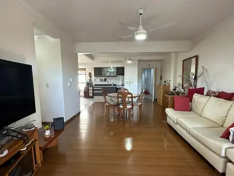 Departamento en Venta con 2 cocheras