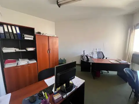 Avenida Presidente Roque Sáenz Peña 700