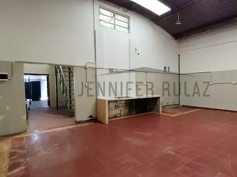 Galpon en Venta 10  mts Frente