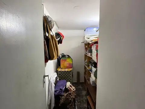 VENDE CASA EN BARRIO DEAN FUNES