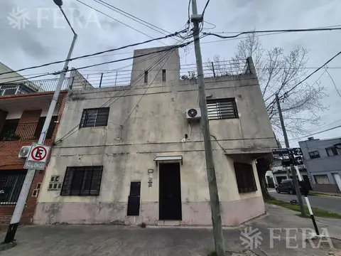 AV BELGRANO  al 6700