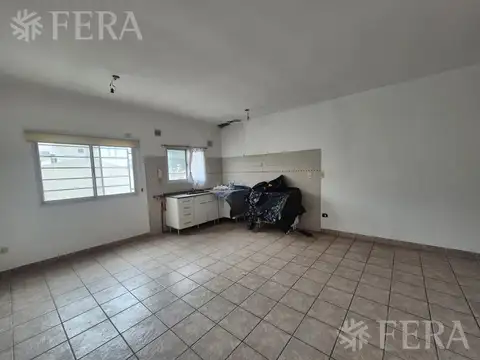 Depto Tipo Casa 2 ambientes con 1 baño