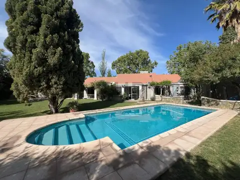 VENTA CASA EN CHACRAS DE CORIA