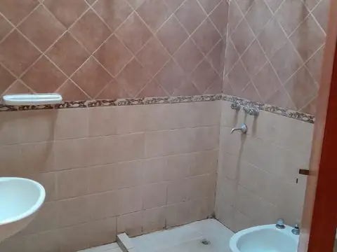 Montevideo y Riobamba al 300