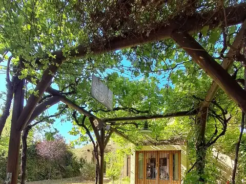 VENTA CASA 3 HAB. CHACRAS DE CORIA- CALLE PRIVADA