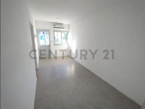 42 entre 123 y 125 , Piso 3