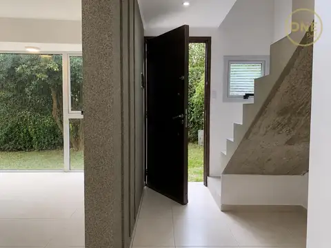 Casa en Alquiler al Este