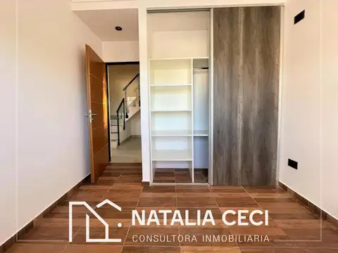 Depto Tipo Casa en Venta con 1 cocheras