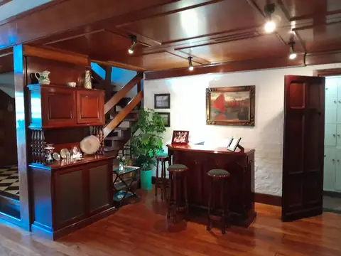 Casa 7 ambientes con 3 baños