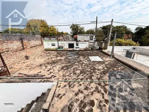 Casa 3 ambientes con 1 baño