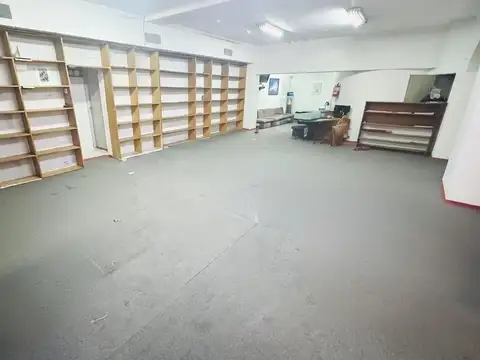 Oficina en Venta al Este