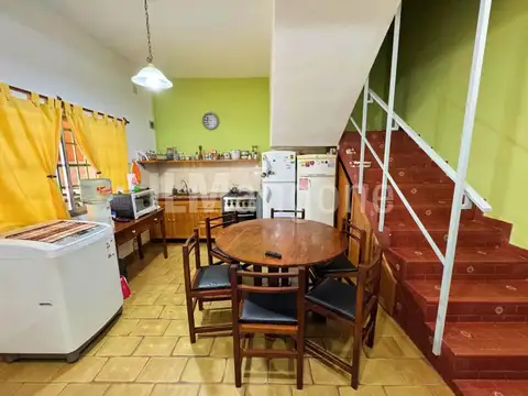 Depto Tipo Casa en Venta 50 años