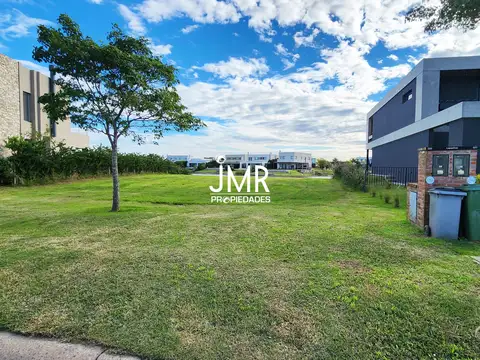 Terreno en Venta 40  mts Fondo