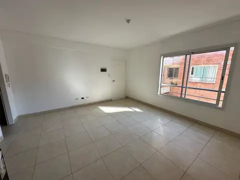 En Alquiler 2 Ambientes Contrafrente Nº11