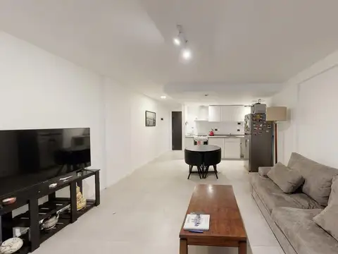 Venta 2 Amb con cochera Zona Guemes