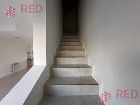 Depto Tipo Casa en Alquiler de 4 ambientes
