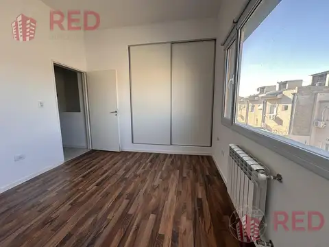 Depto Tipo Casa 4 ambientes con 2 baños