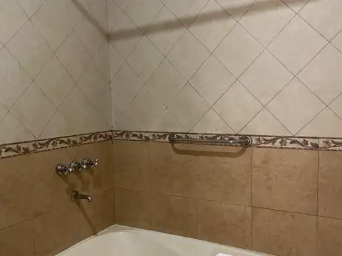 Depto Tipo Casa en Alquiler en Barrio Naón, $ 1.000.000