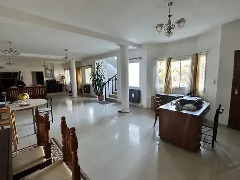 CASA EN VENTA COUNTRY LAS DELICIAS