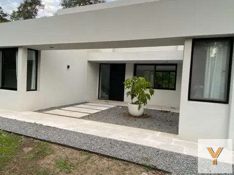 Casa en Alquiler de 4 dormitorios