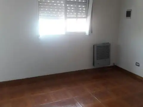 Casa en Venta en Temperley, USD 115.000