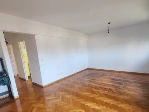 Departamento en Alquiler en La Lucila, $ 1.600.000