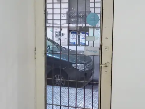 Local en Alquiler en Congreso, $ 700.000