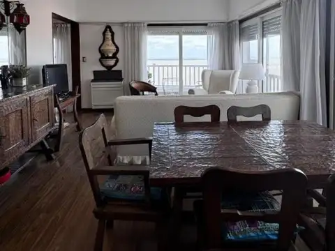 Departamento 3 ambientes con 4 baños