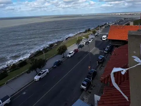 SEMIPISO 3 AMBIENTES FRENTE AL MAR • 24 MESES