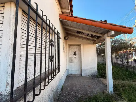 Casa en Venta en Lanús Oeste, USD 88.000