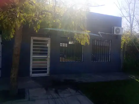 Local en Alquiler en Barrio el Cazador, $ 400.000