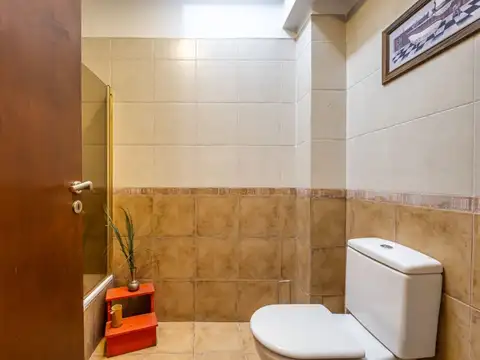 CASA 5 AMB. VENTA EN TIGRE, RAPIDA SALIDA A ACCESO