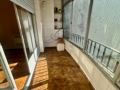 Departamento 4 ambientes con 2 baños
