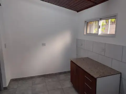 Departamento en Alquiler en Merlo, $ 300.000