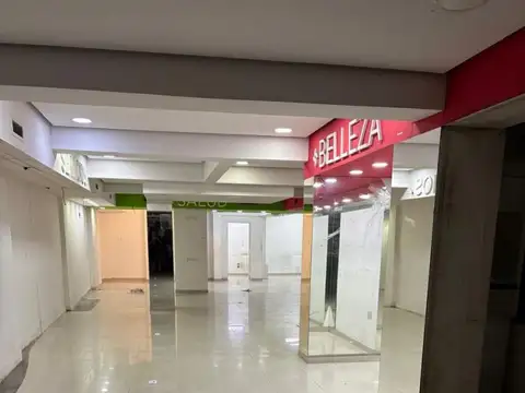 Excelente local de 230 mts