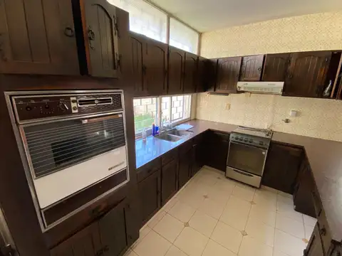 Excelente casa Categoria en Alquiler