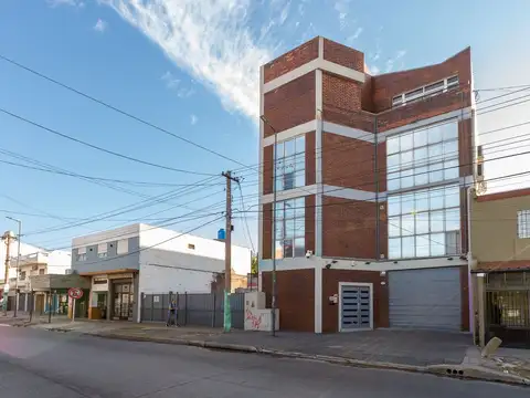 VENTA EDIFICIO EN HURLINGHAM - PERMUTA