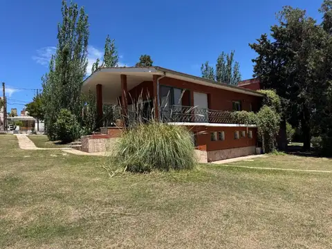 VENTA CASA GRAN LOTE PARA HOUSING VILLA CARLOS PAZ