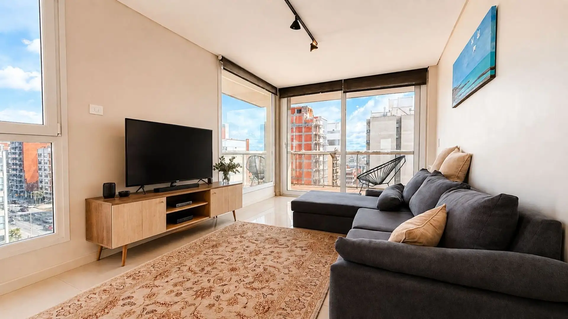 VENTA DEPARTAMENTO 3 AMBIENTES LA PERLA COCHERA