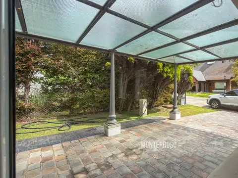 Casa en Alquiler en Quilmes, USD 2.000